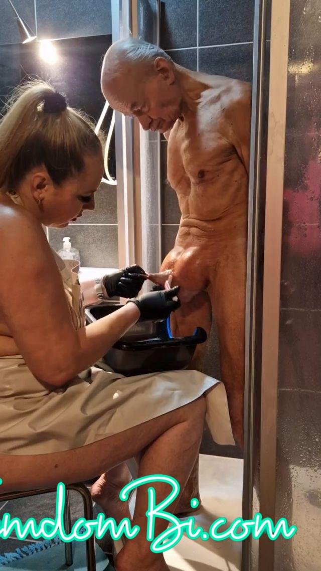 Domina Schweiz – (German) – 90y. Old Slave Is Getting Shaved
