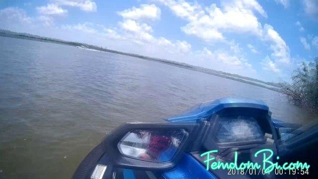 Rheasweet – Jet Skiing With The Go Pro Rheasweet – Jet Skiing With The Go Pro
